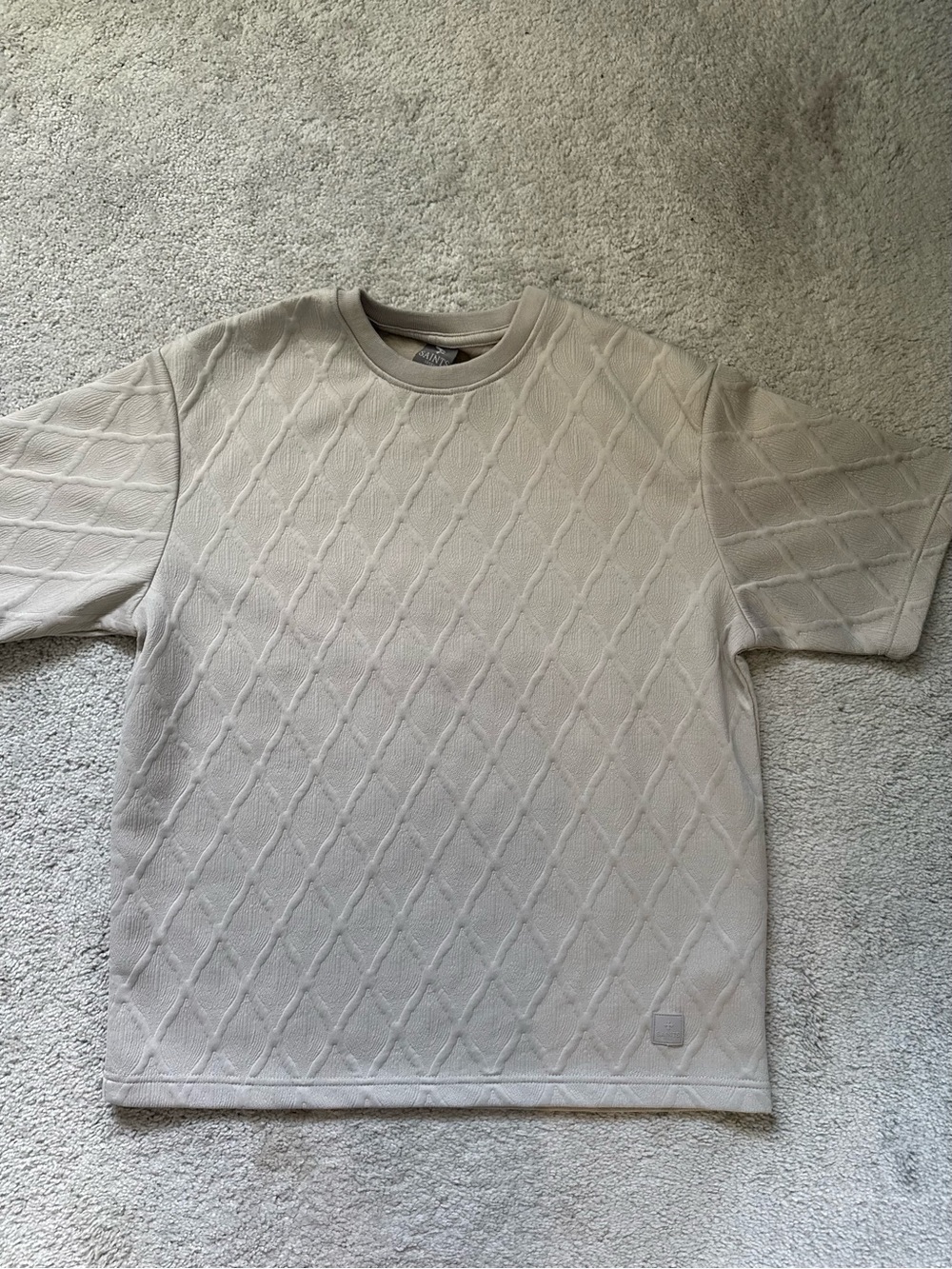 Diamond-Textured Short Sleeve Crew Tee in Light Beige